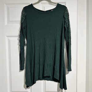 Long sleeve Lacey green tunic